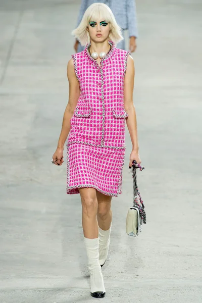 Look 2